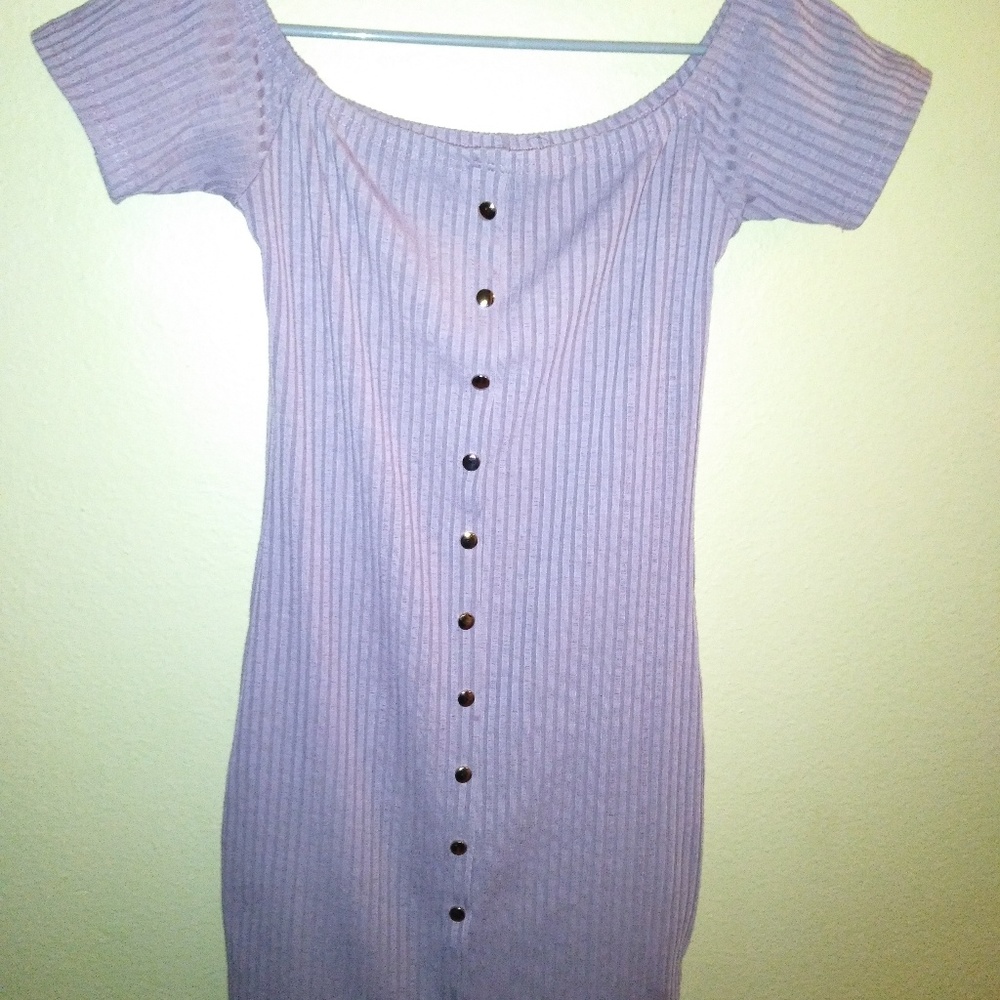 dress about knee length size small
